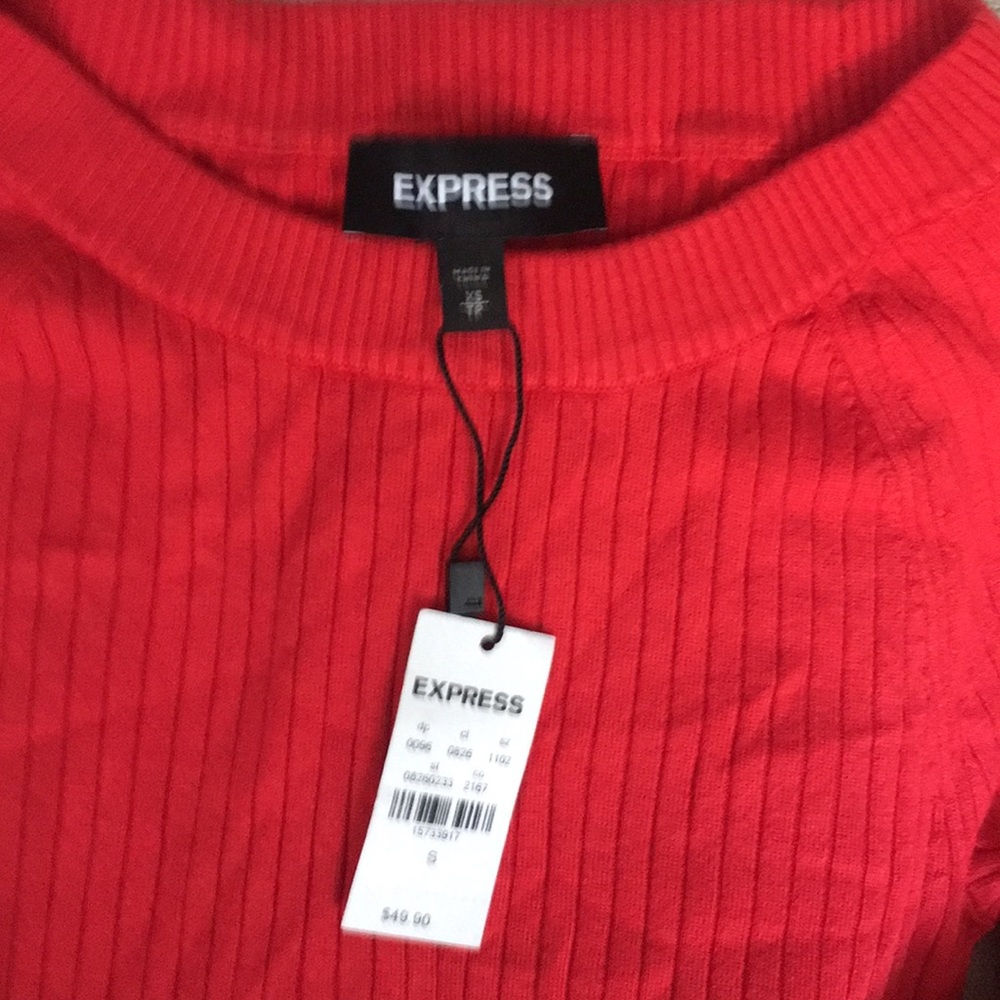 Tops - Picture 3 of 3